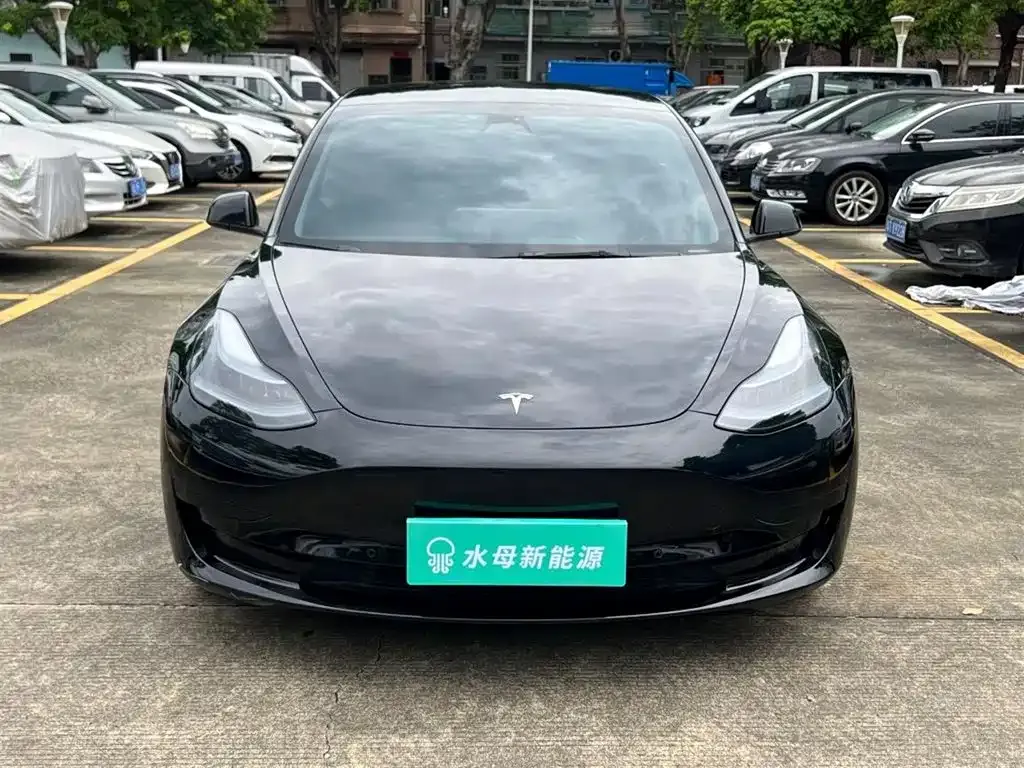 Tesla Model 3 — фото 5