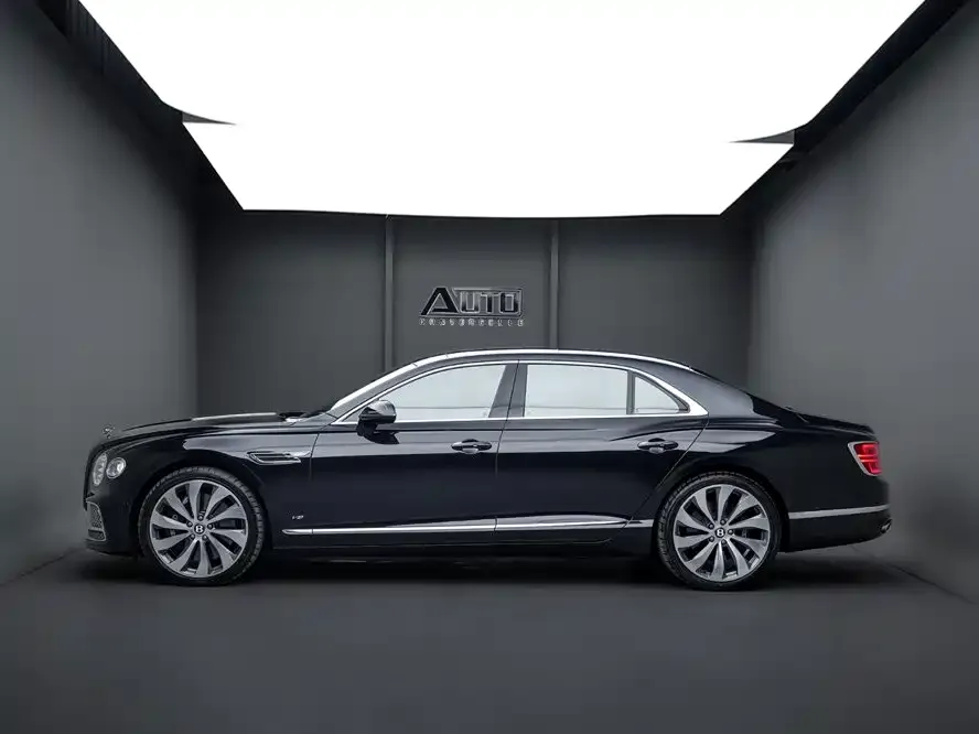 Bentley Flying Spur — фото 2