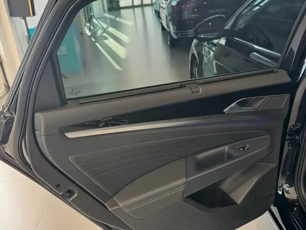 Volkswagen Passat — фото 3