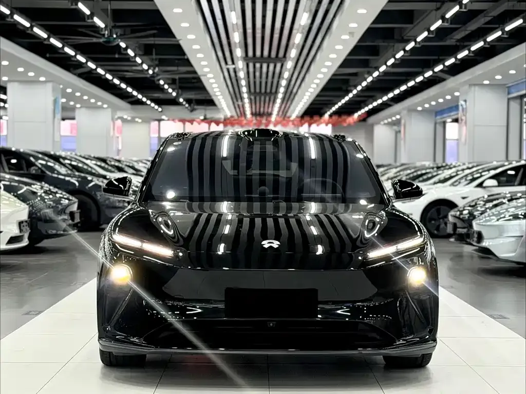 NIO ET5T — фото 6