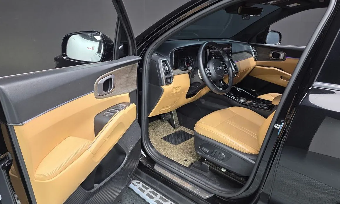 Kia Sorento — фото 9