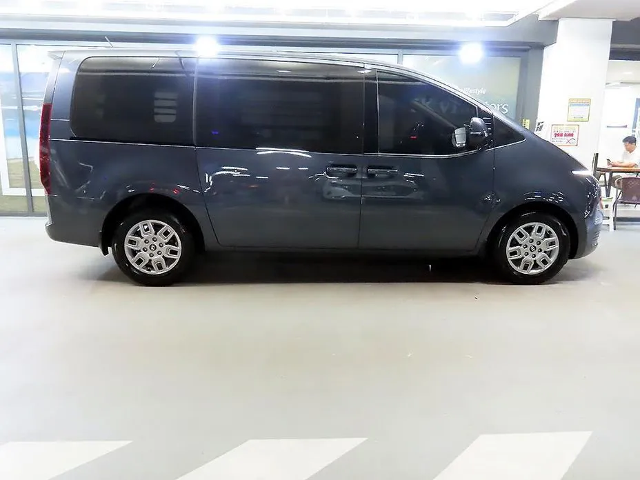 Hyundai Staria — фото 3