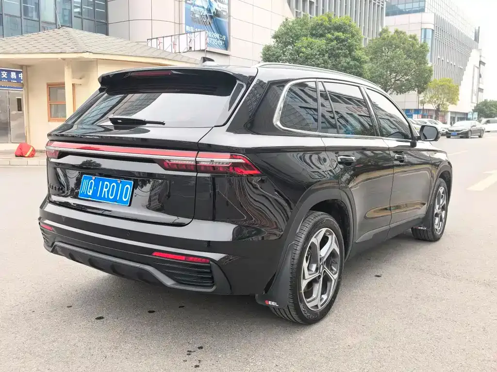Geely Xingyue L — фото 9