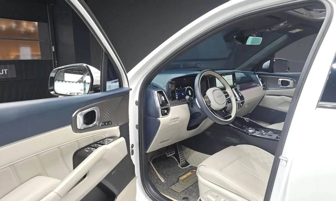 Kia Sorento — фото 10