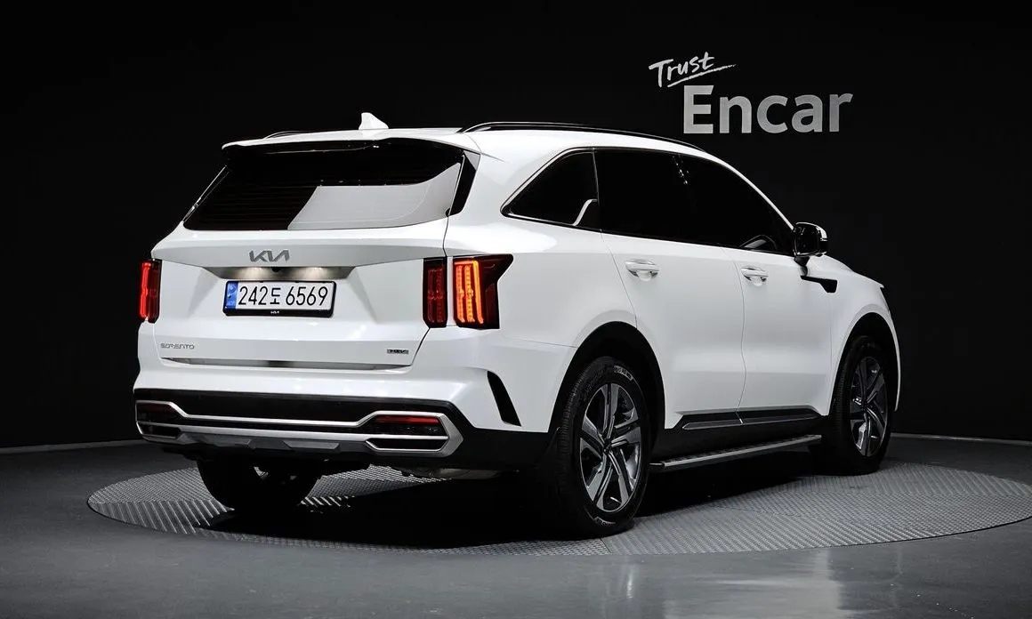 Kia Sorento — фото 3