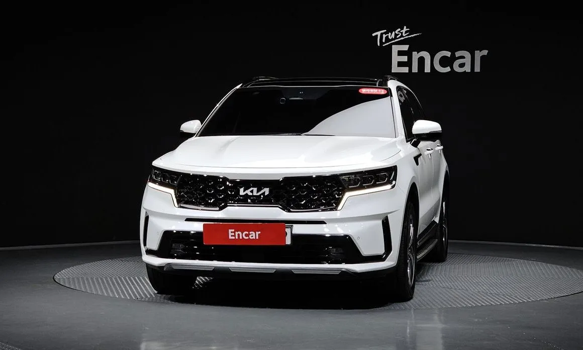 Kia Sorento — фото 8