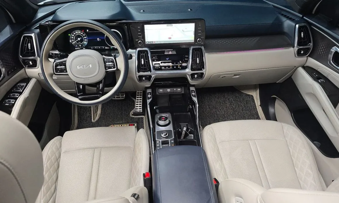 Kia Sorento — фото 7