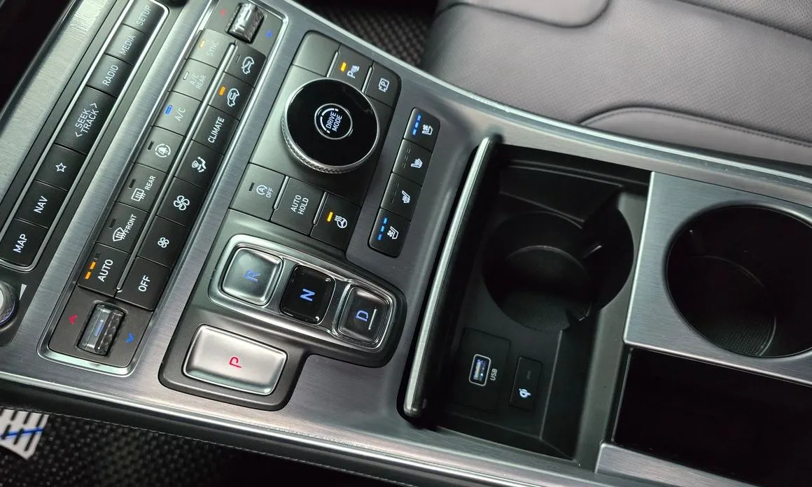 Hyundai Santafe — фото 6
