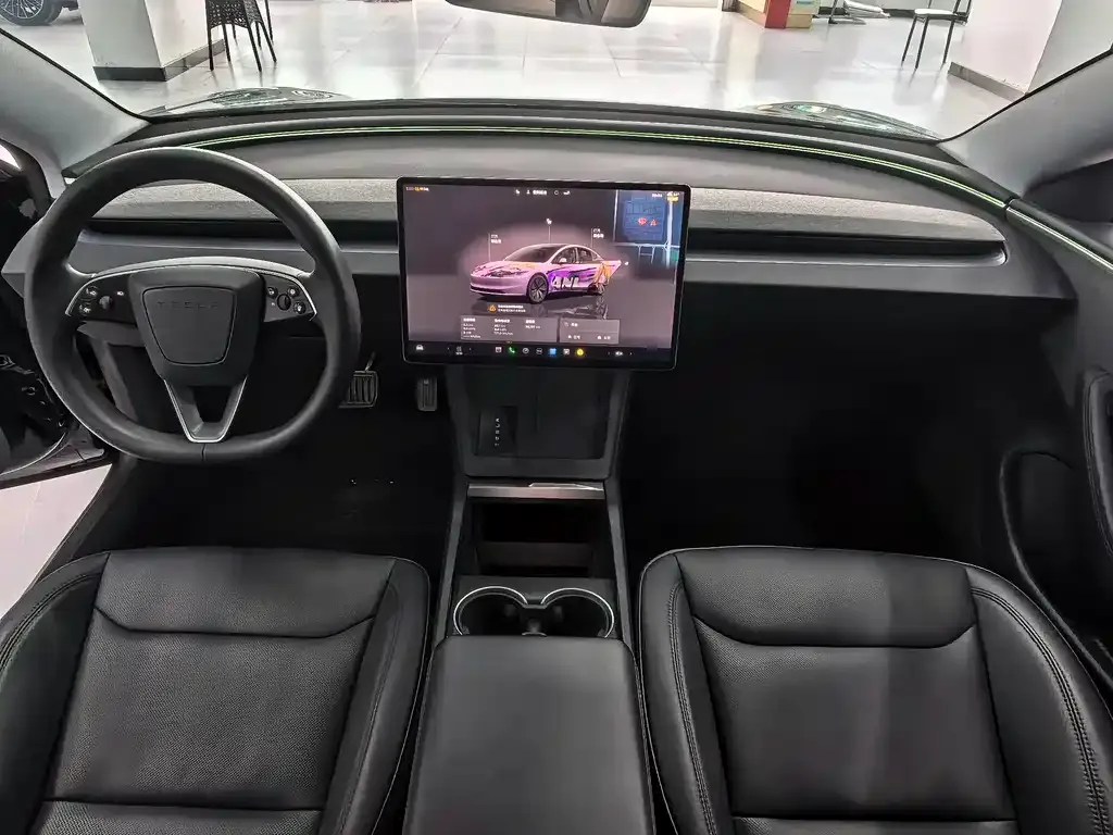 Tesla Model 3 — фото 10