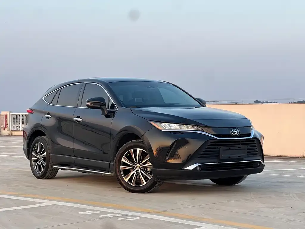 Toyota Harrier — фото 2