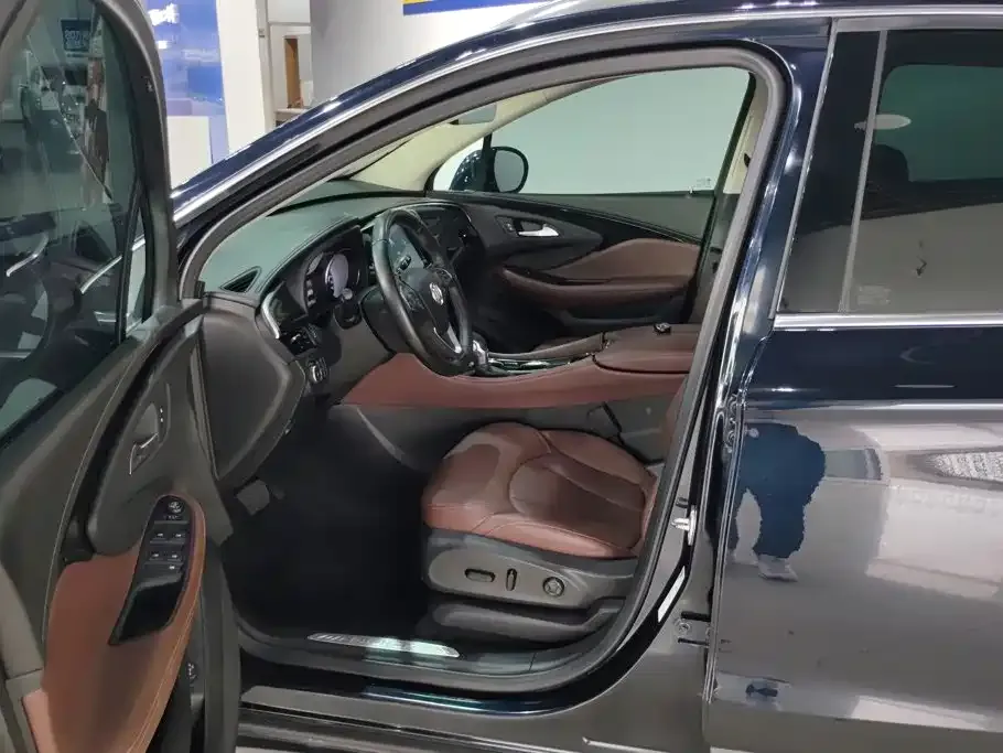 Buick Envision Plus — фото 9