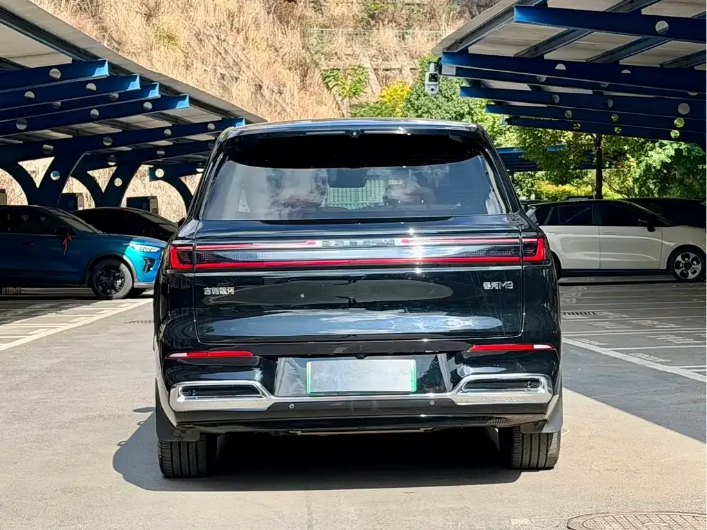 Geely Galaxy M9 — фото 4