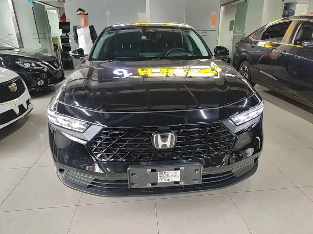 Honda Accord — фото 8