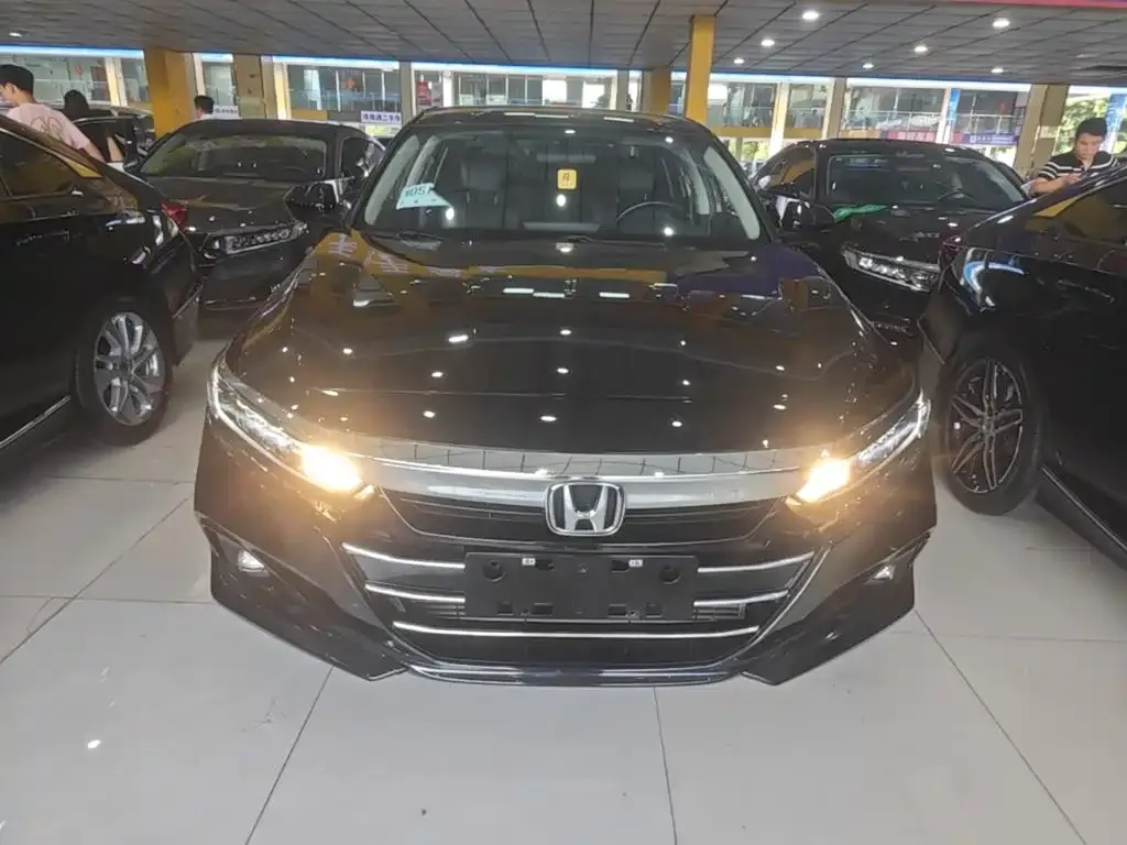 Honda Accord — фото 5