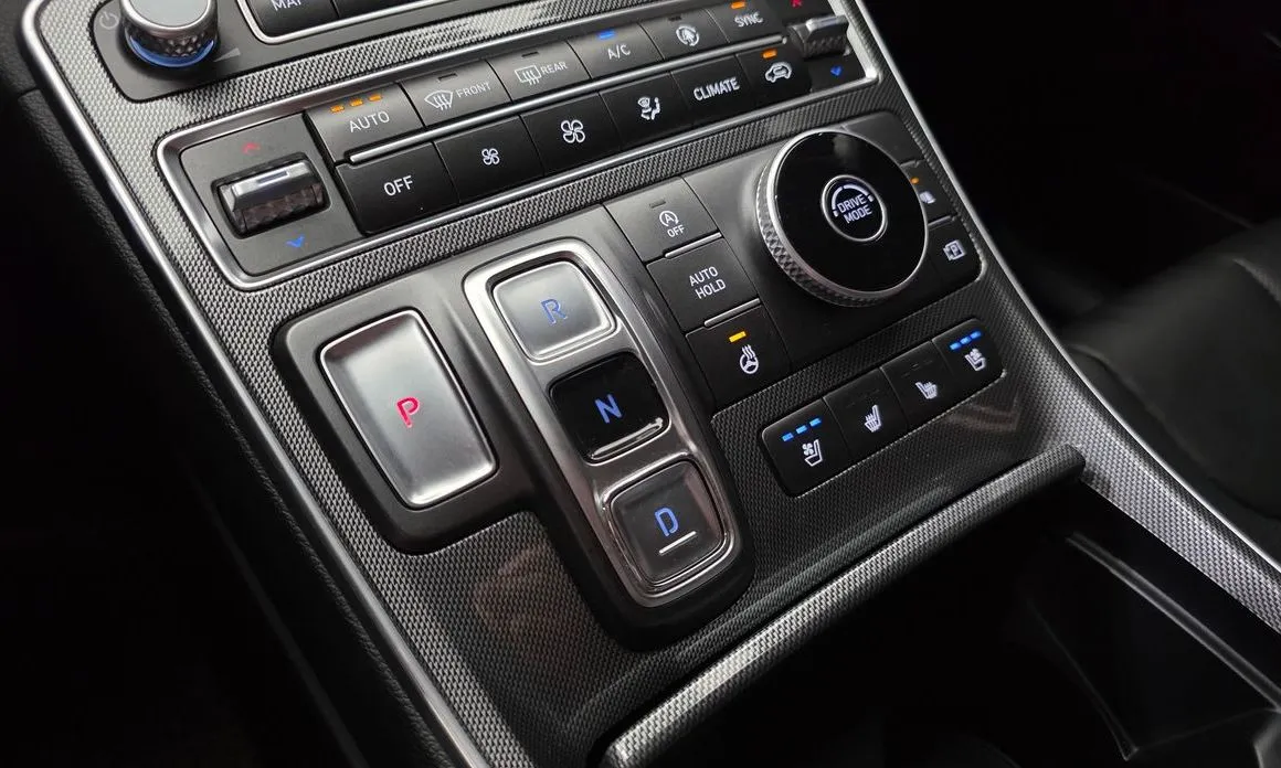 Hyundai Santafe — фото 8