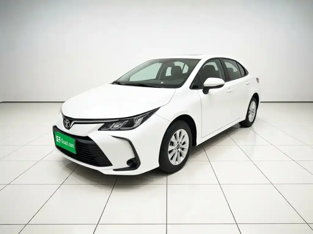 Toyota Corolla — фото 1