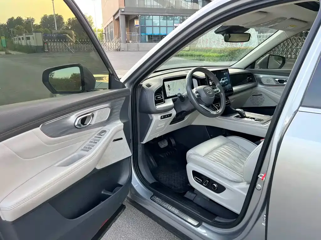 GAC Motor Trumpchi GS8 — фото 8