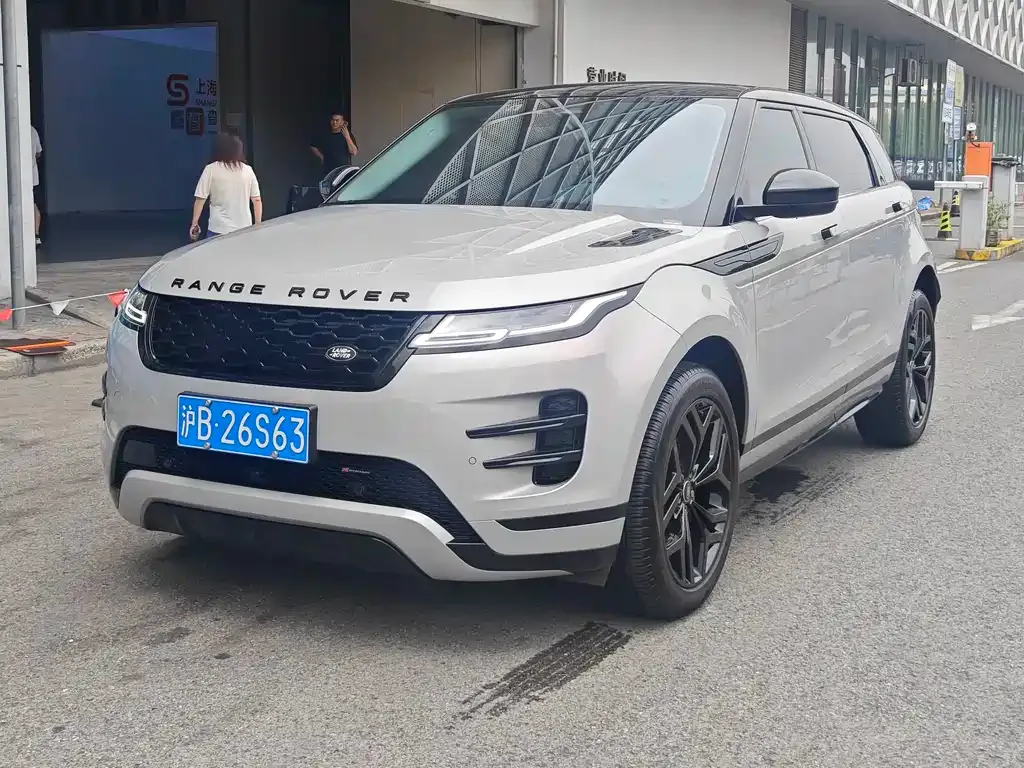 Land Rover Evoque — фото 1