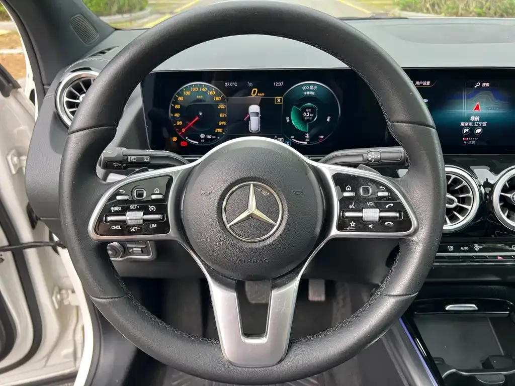 Mercedes-Benz GLA — фото 2
