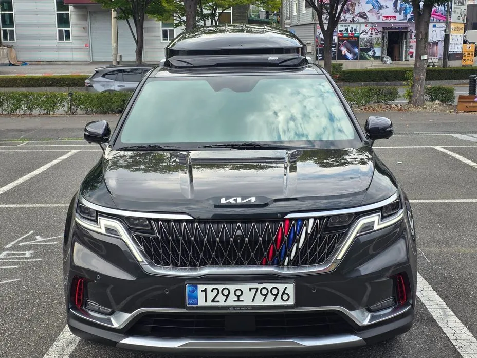 Kia Carnival — фото 1