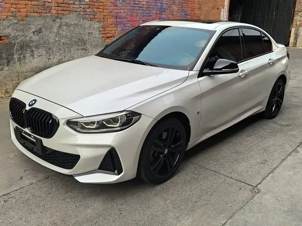 BMW 1 Series — фото 1