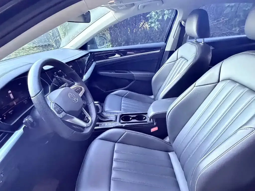 Volkswagen Passat — фото 7