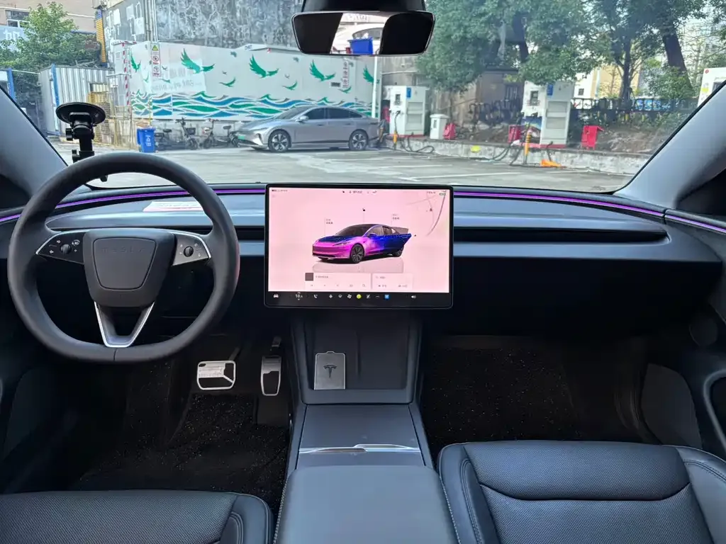 Tesla Model 3 — фото 3