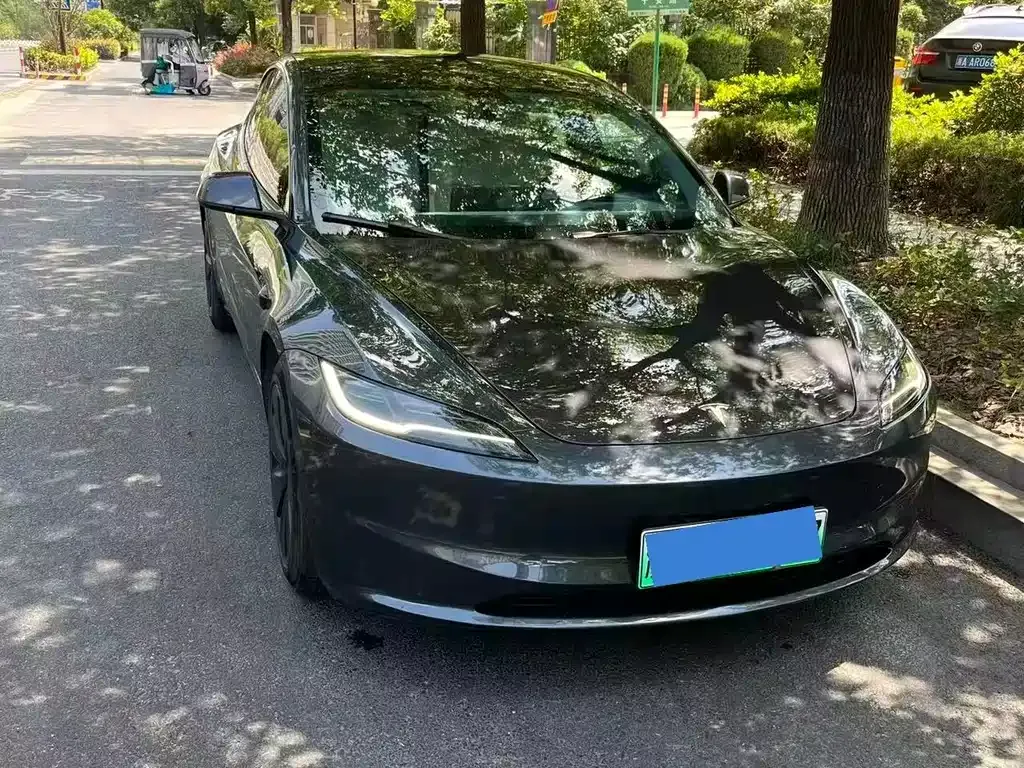 Tesla Model 3 — фото 7