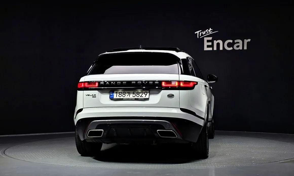 Land Rover Range Rover Velar — фото 8