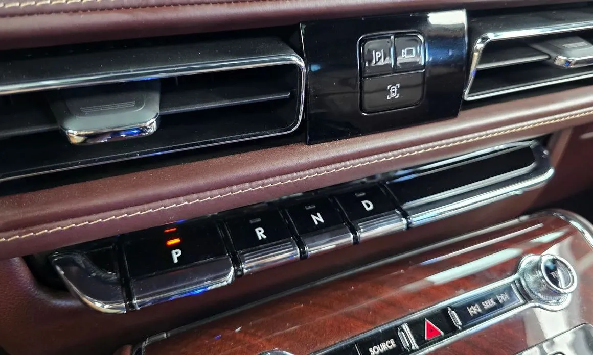 Lincoln Aviator — фото 10