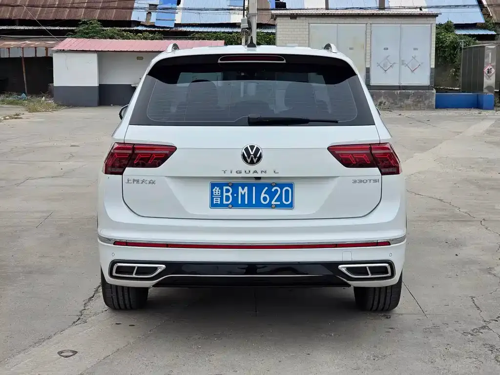 Volkswagen Tiguan L — фото 8