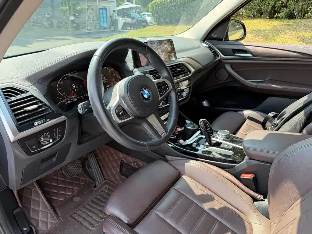 BMW X3 — фото 10