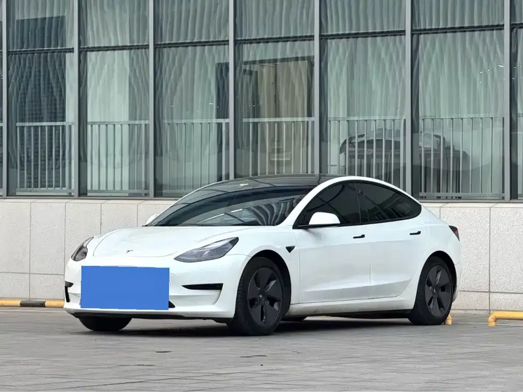 Tesla Model 3 — фото 5