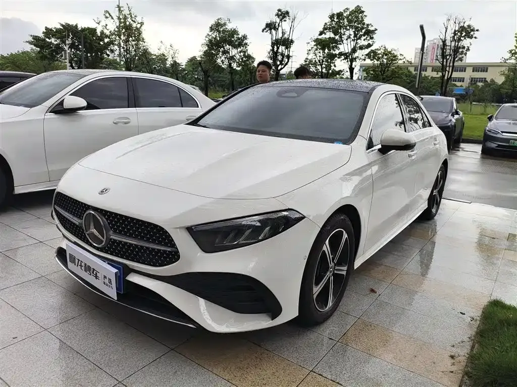 Mercedes-Benz A-Class — фото 1