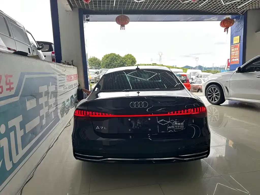 Audi A7L — фото 6