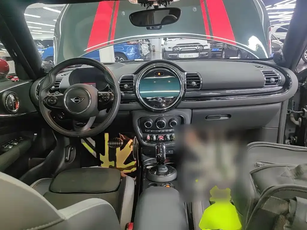 MINI Clubman JCW — фото 2