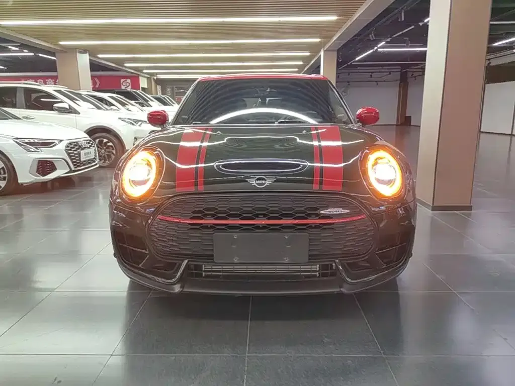 MINI Clubman JCW — фото 4