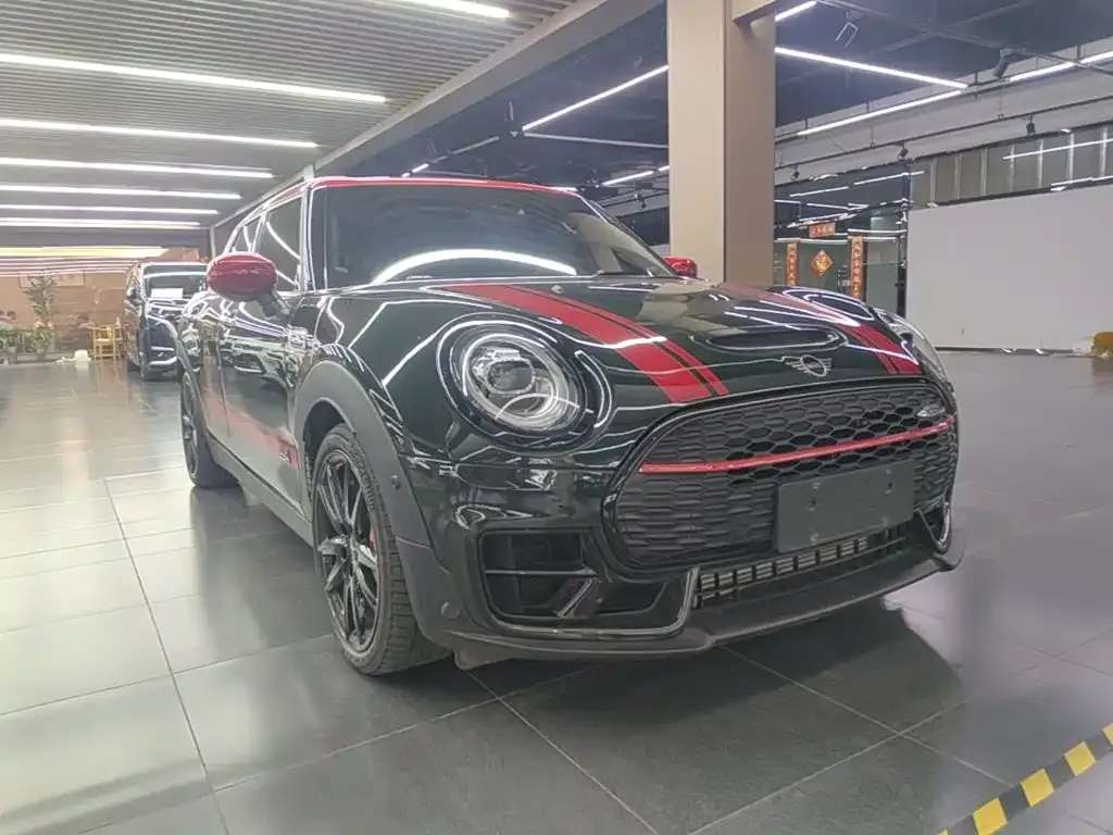MINI Clubman JCW — фото 8