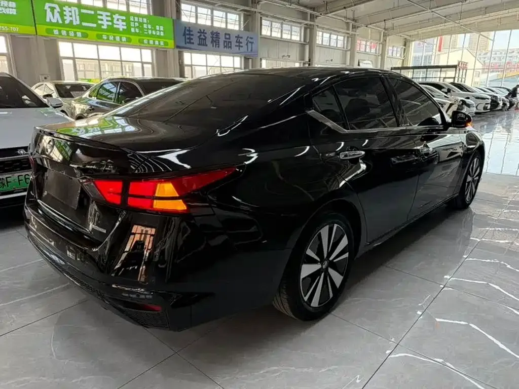 Nissan Teana — фото 4