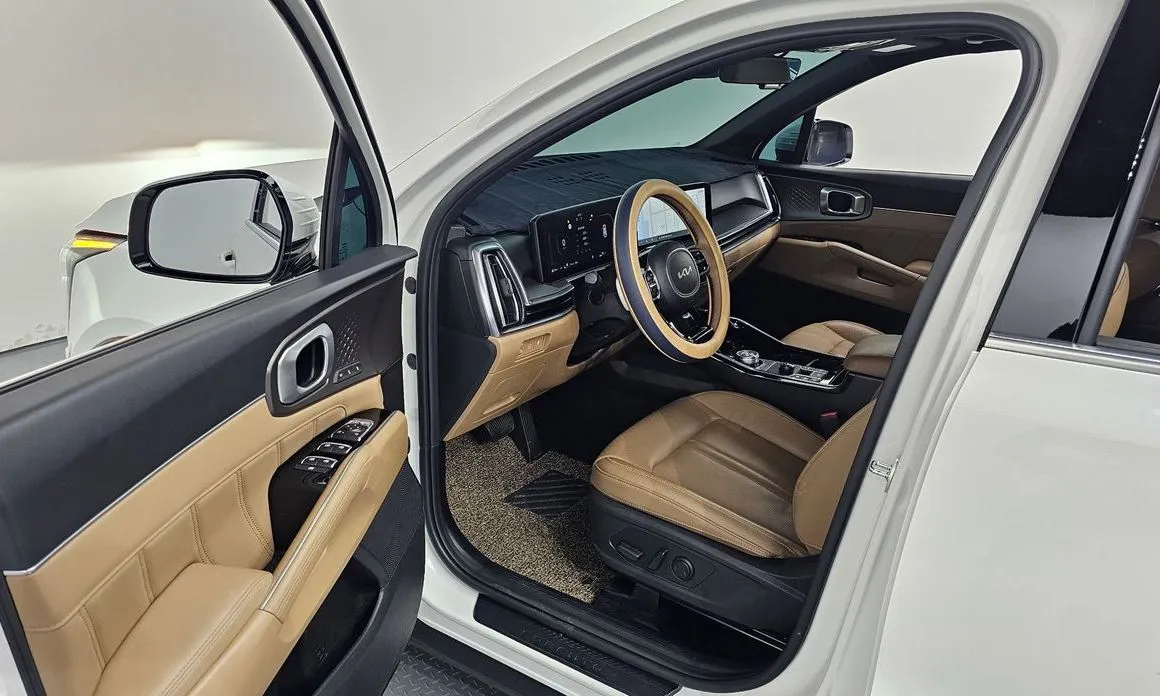 Kia Sorento — фото 9