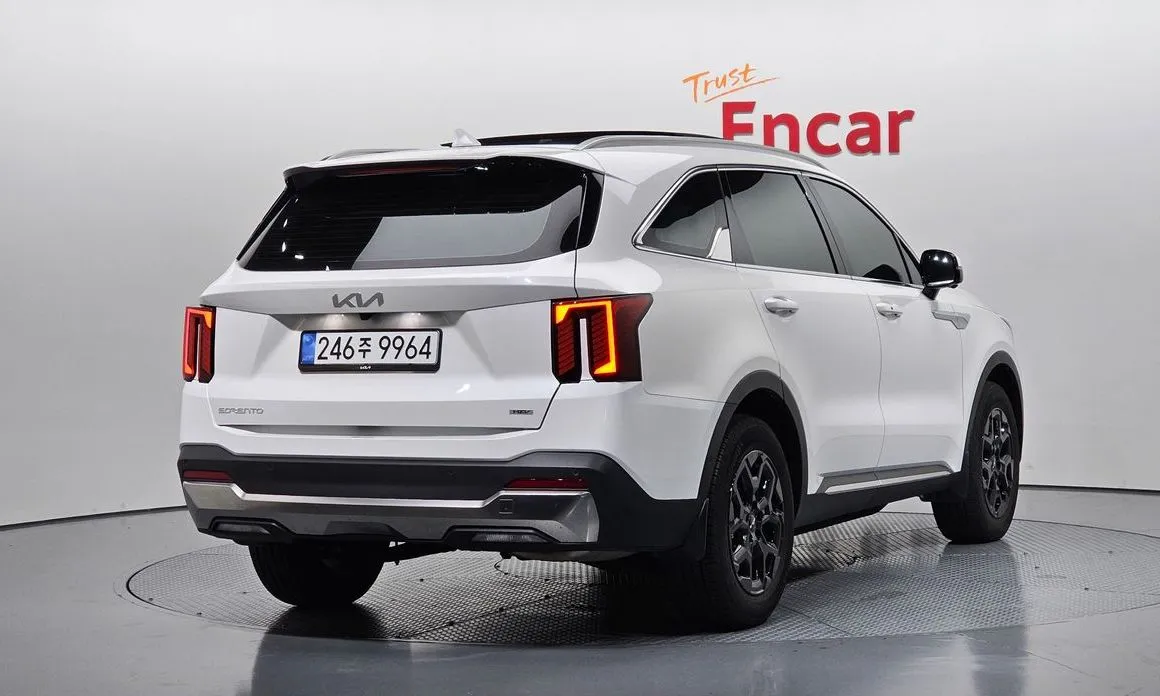 Kia Sorento — фото 5