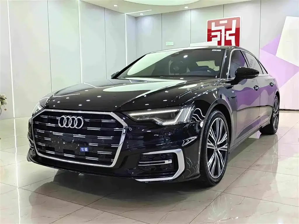 Audi A6L — фото 1