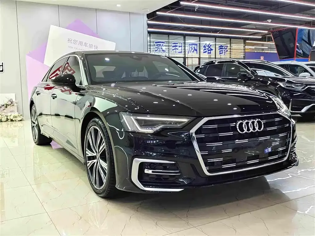 Audi A6L — фото 8