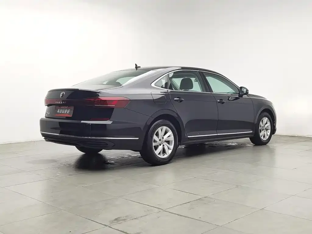 Volkswagen Passat — фото 6