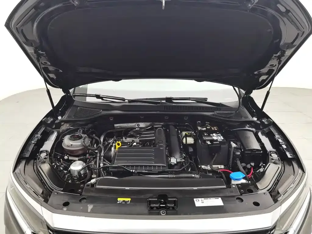 Volkswagen Passat — фото 10