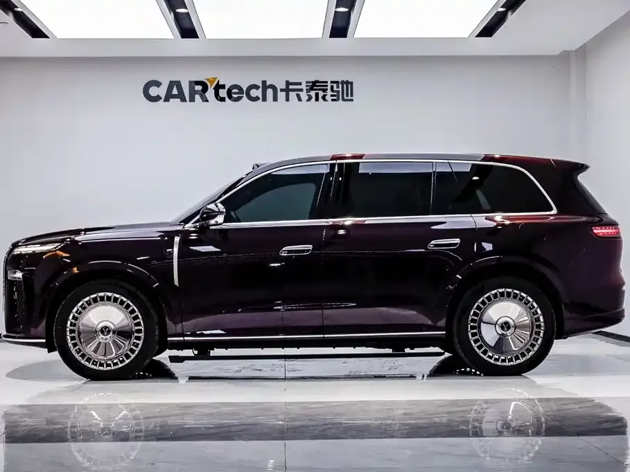 VOYAH Taishan — фото 8