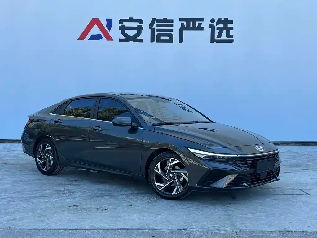 Hyundai Elantra — фото 4