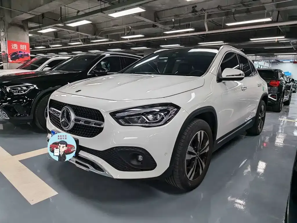 Mercedes-Benz GLA — фото 1