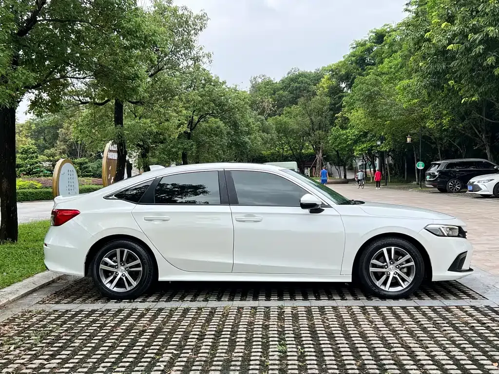 Honda Civic — фото 6