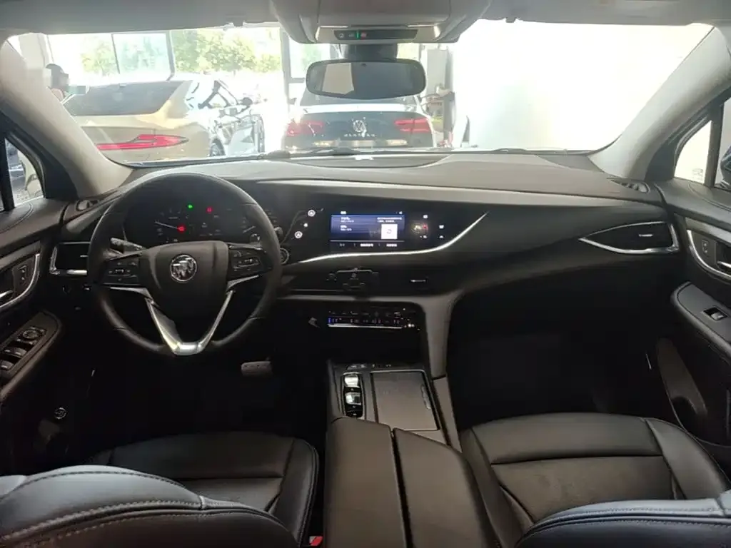 Buick Enclave — фото 10
